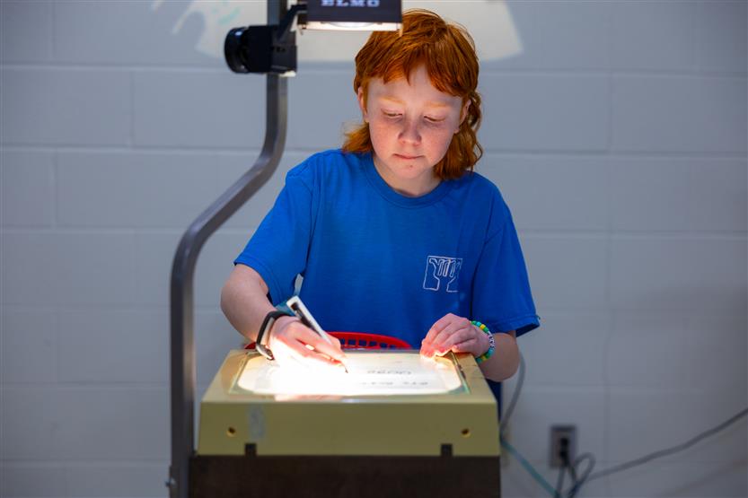 Students visit a technology museum